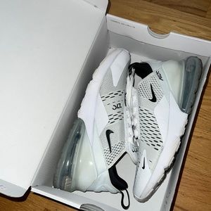 Nike Air Max 270